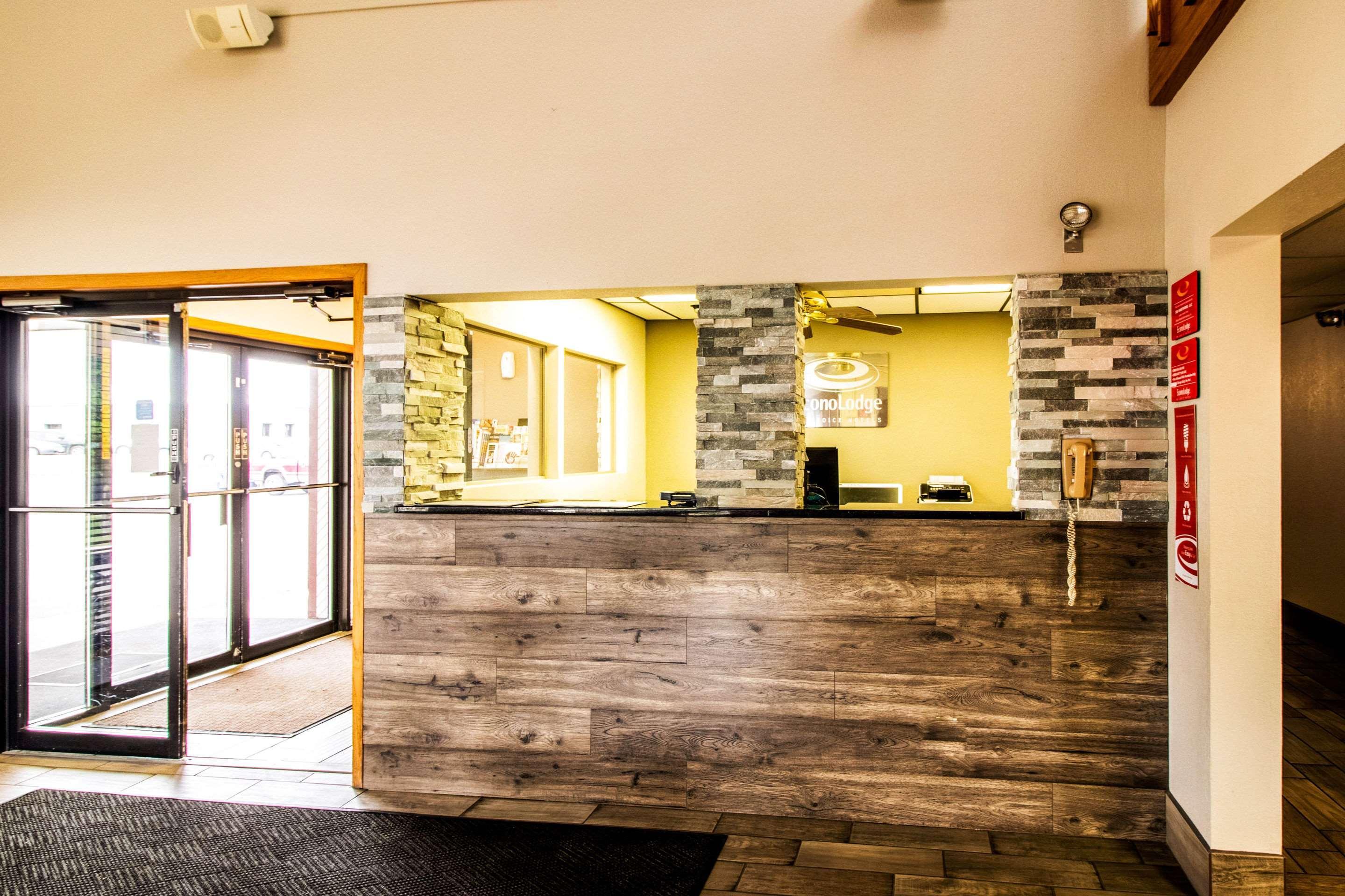 Econo Lodge Watertown Eksteriør billede
