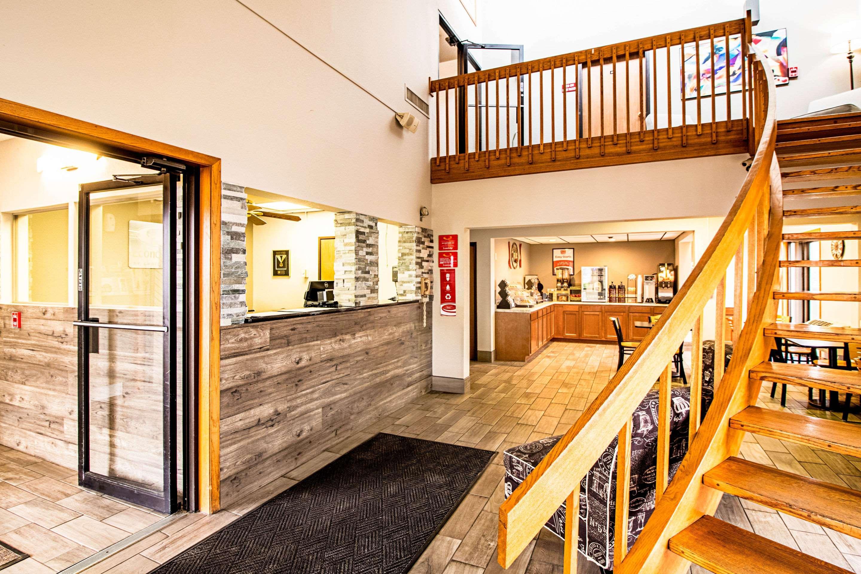Econo Lodge Watertown Eksteriør billede