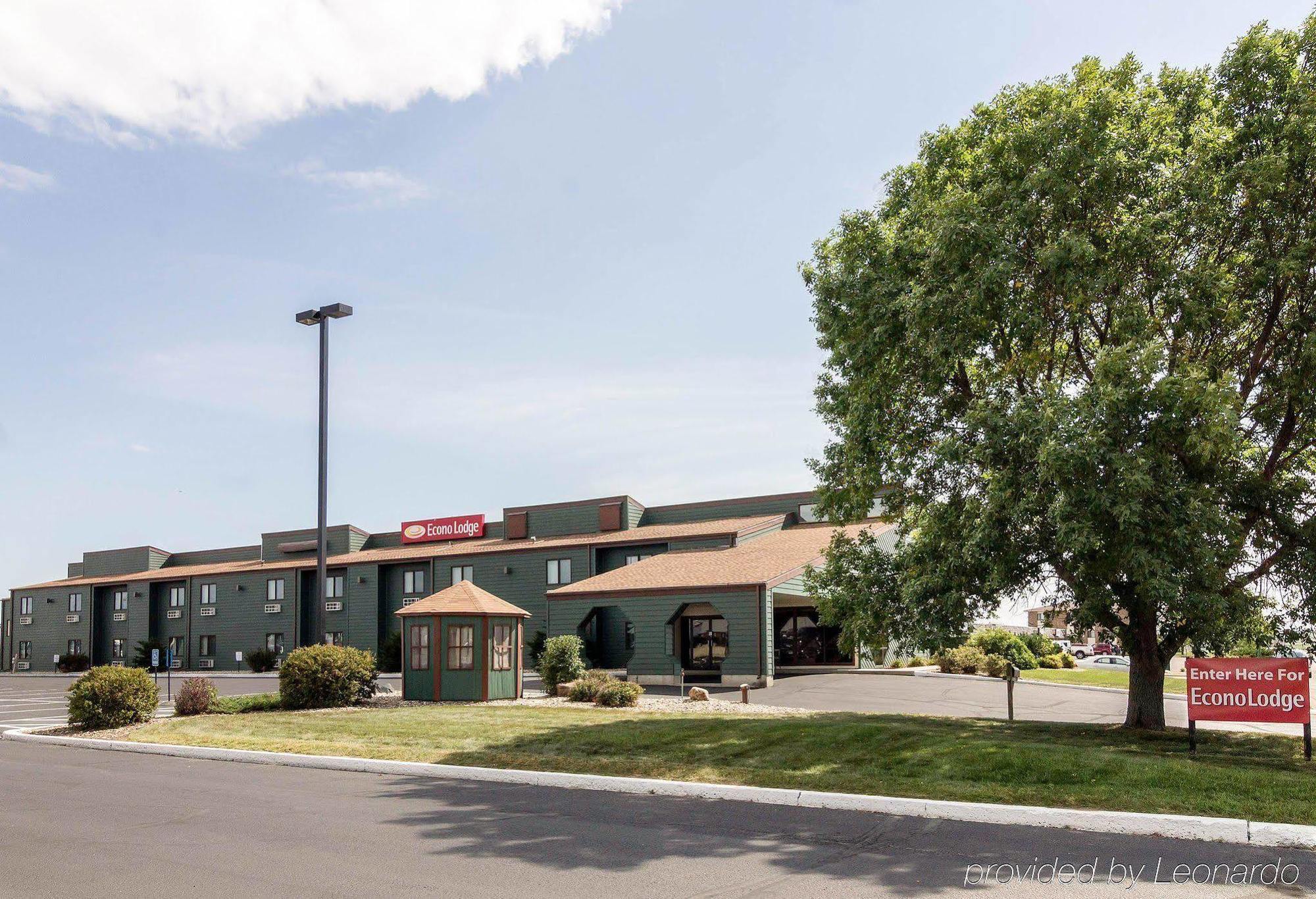 Econo Lodge Watertown Eksteriør billede