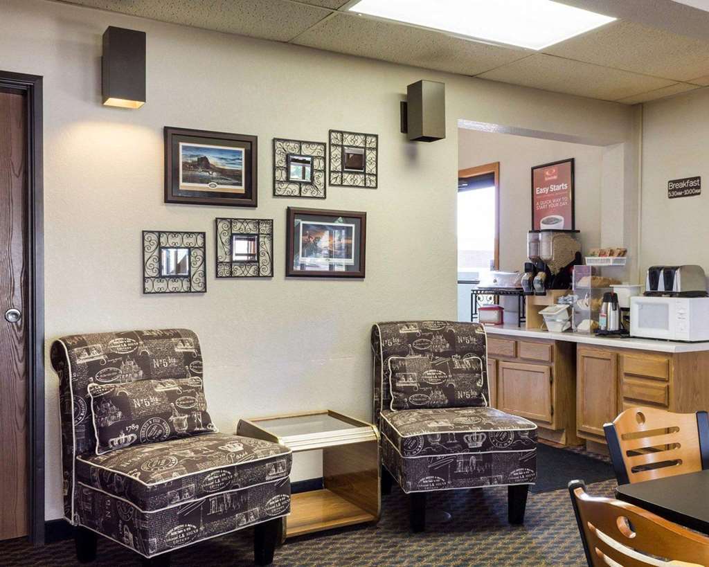 Econo Lodge Watertown Interiør billede