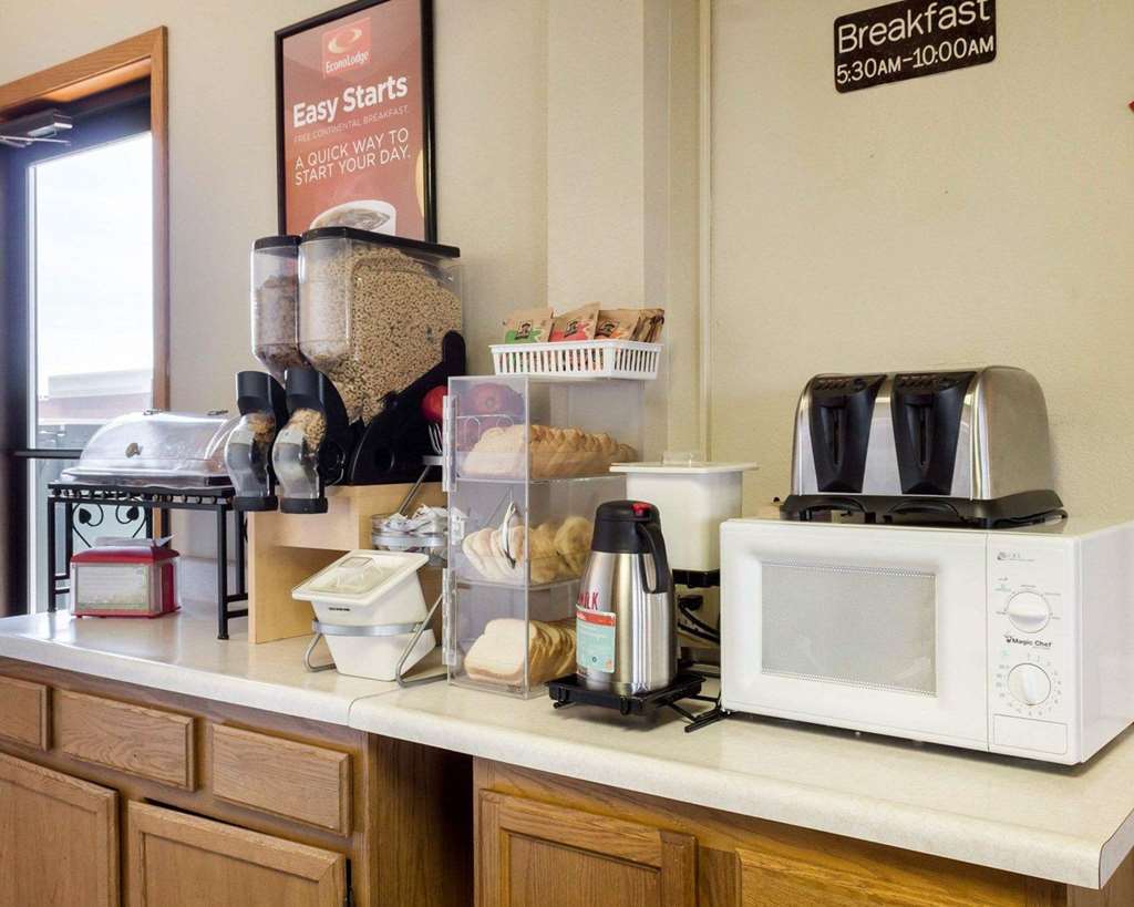Econo Lodge Watertown Restaurant billede